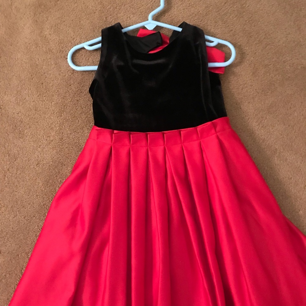 Girls christmas (or anytime) dress